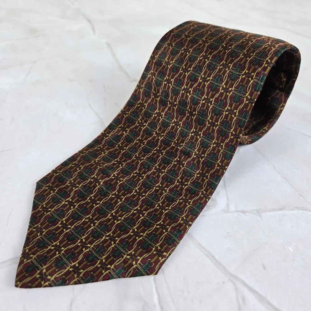 Richel Deluxe 100% Silk Men's Tie Red Gold Green Interlocking Pattern